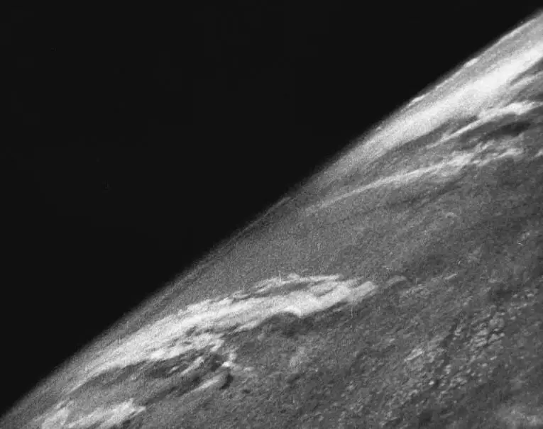 Why do some people believe in Flat-Earth? first image of earth from space 1946